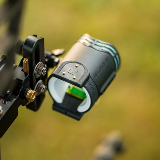 ULTRAVIEW UV3 SE Target Scope Kit mounted view on green background